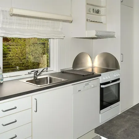 Raya - 250m From The Sea By Interhome בית נופש הלס