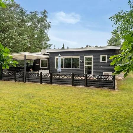 Raya - 250m From The Sea By Interhome Hals
